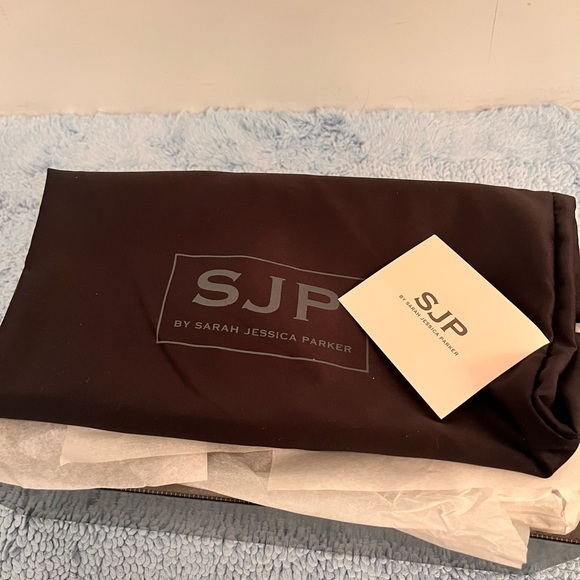 NWT SJP by Sarah Jessica Parker Carrie Heels in signature Animal Print Glitter - Picture 2 of 9